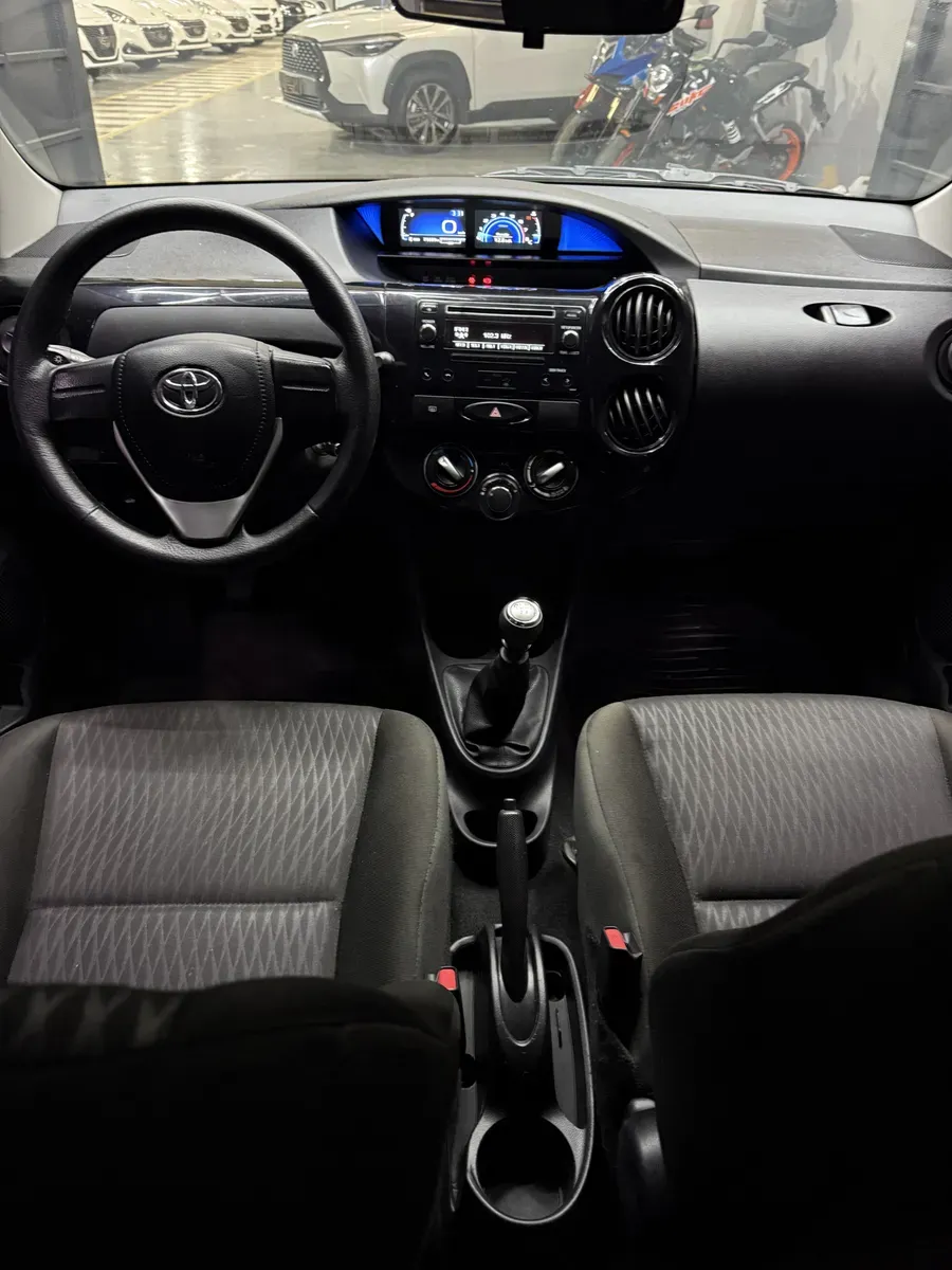 Mira esta publicación de Toyota Etios 2020 en Motordil