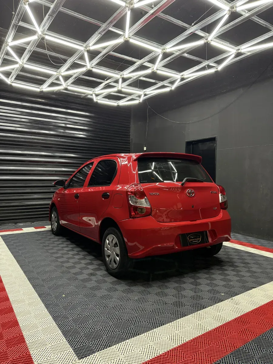 Mira esta publicación de Toyota Etios 2020 en Motordil