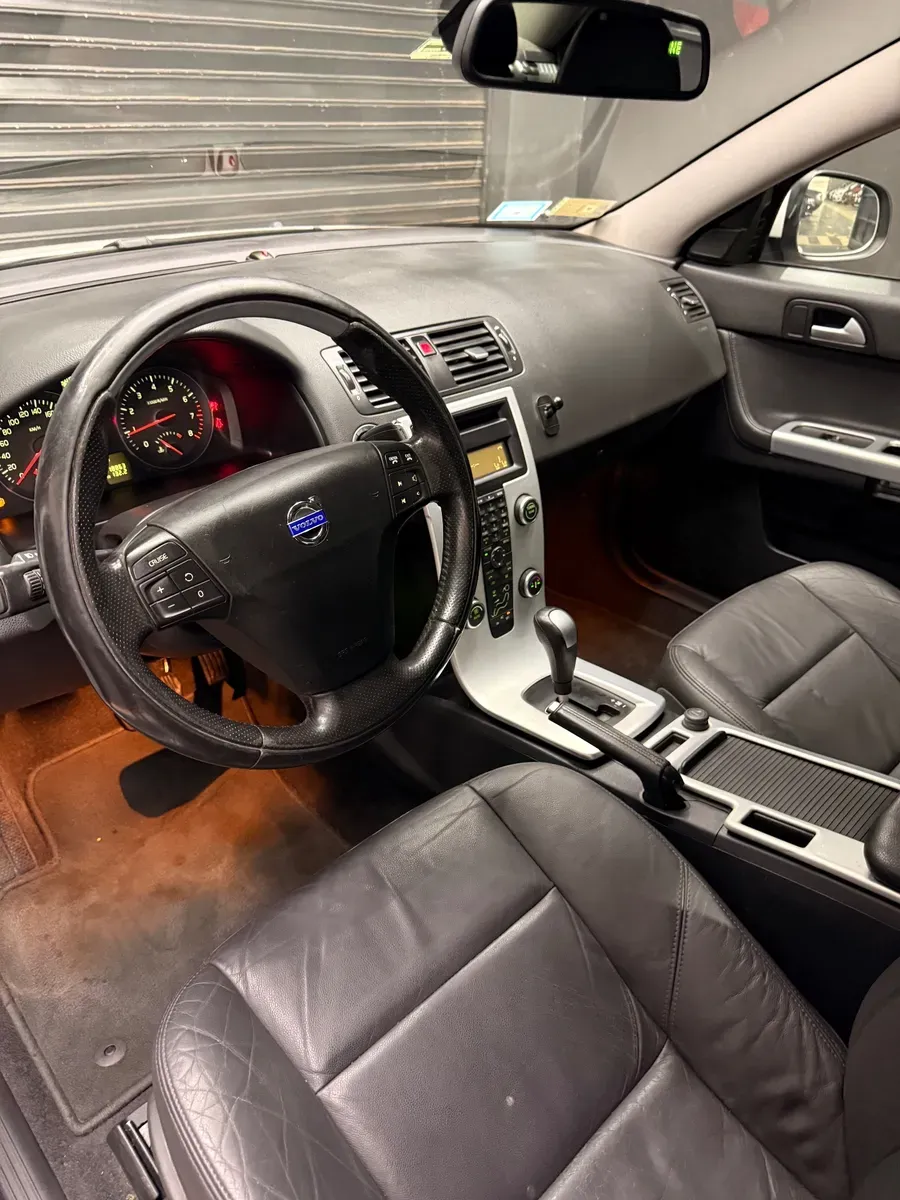 Mira esta publicación de Volvo S 40 2012 en Motordil