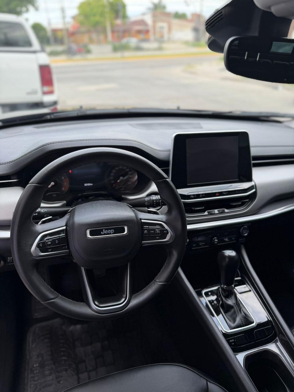 Mira esta publicación de Jeep Compass 2021 en Motordil