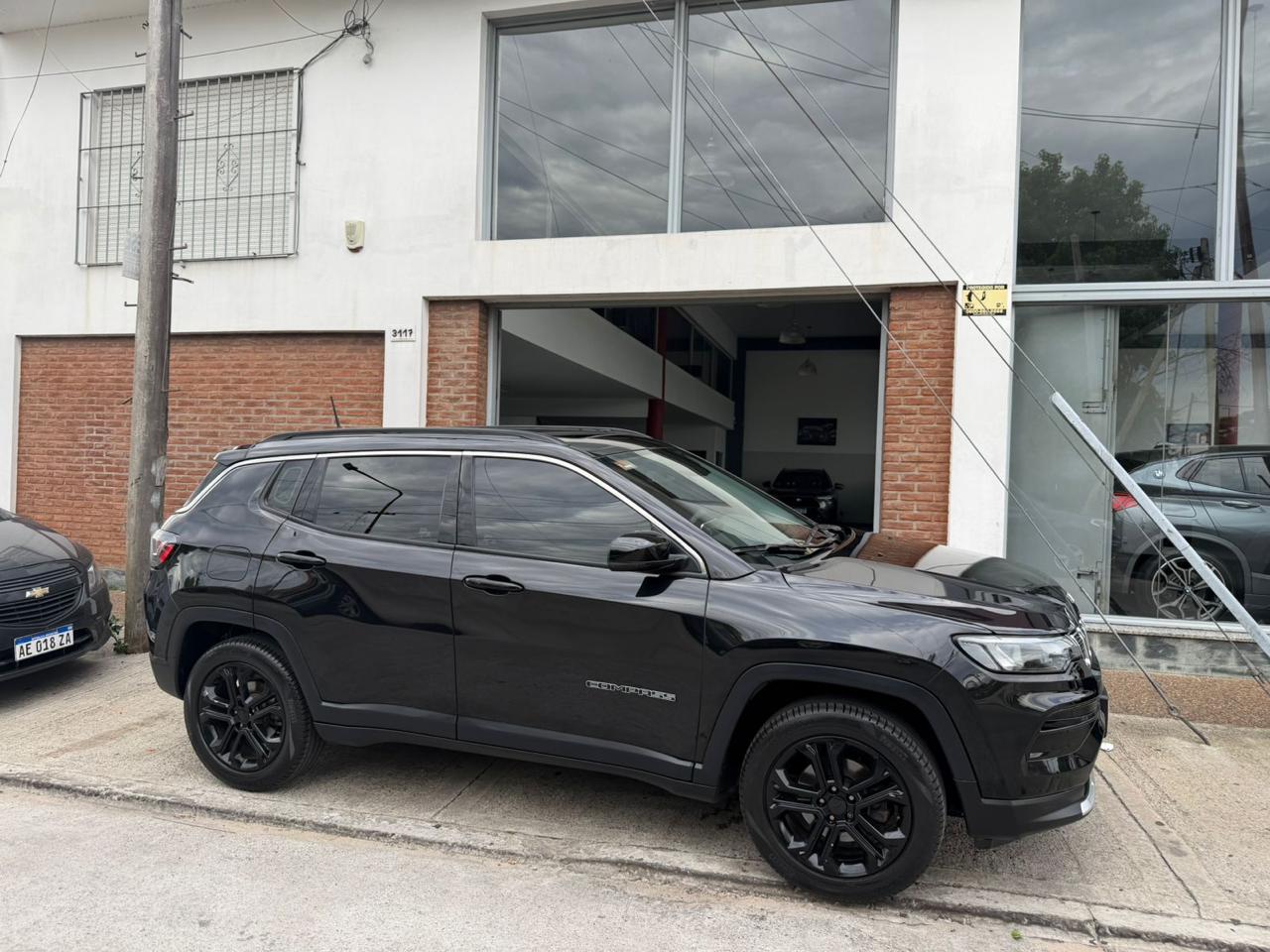 Mira esta publicación de Jeep Compass 2021 en Motordil