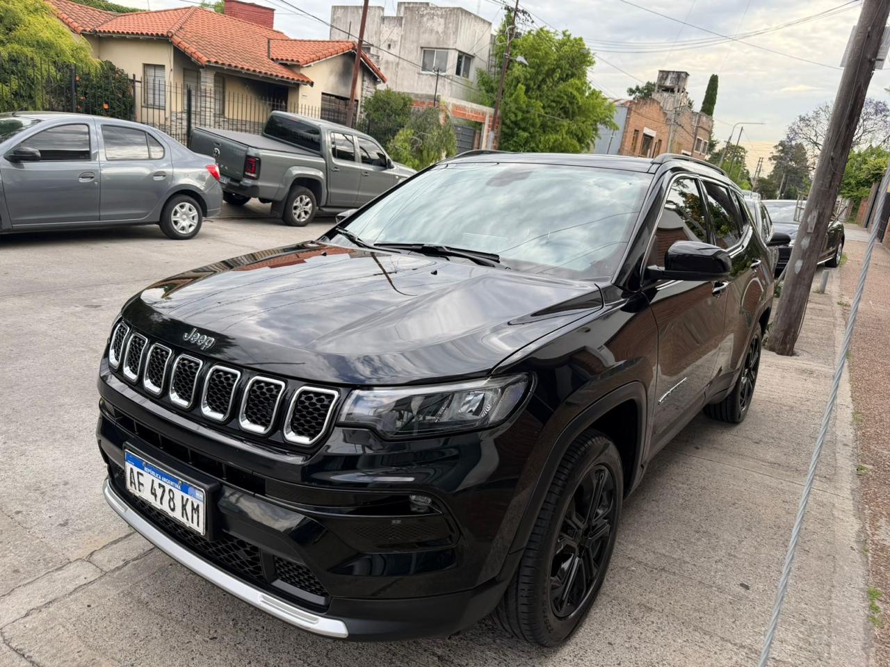 Mira esta publicación de Jeep Compass 2021 en Motordil