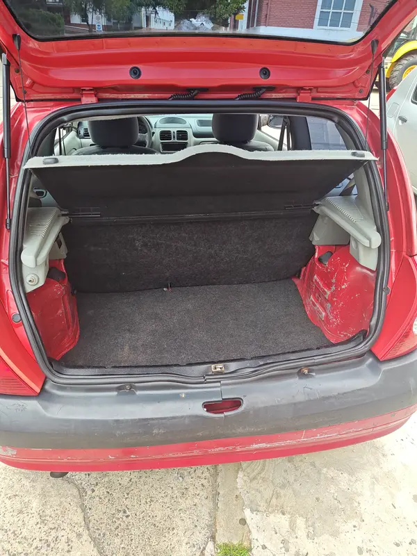 Mira esta publicación de Renault Clio 2 2004 en Motordil