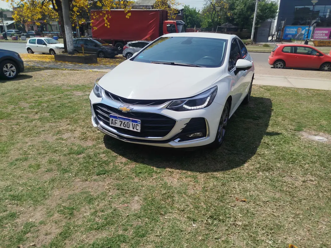 Mira esta publicación de Chevrolet Cruze 2023 en Motordil