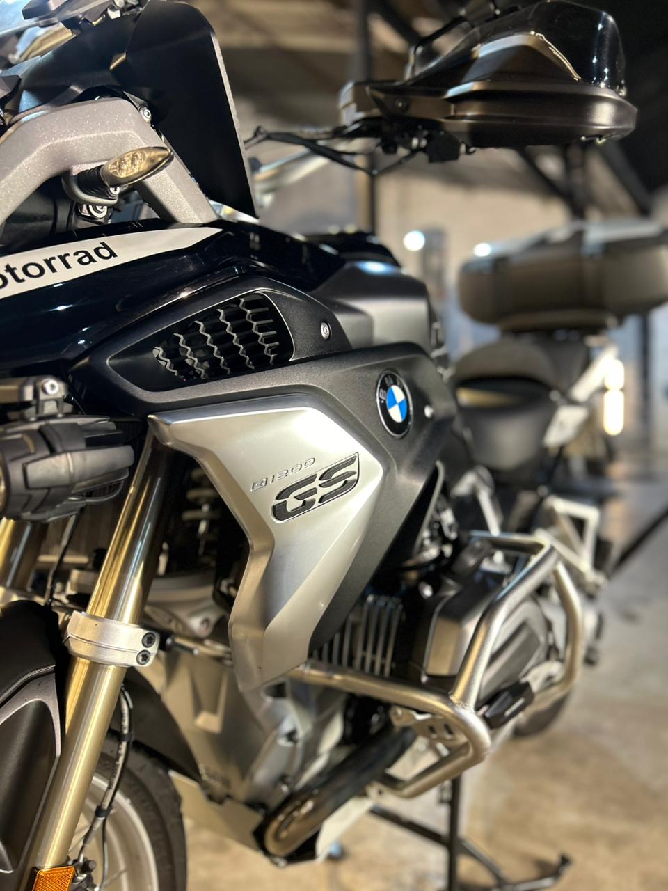 Mira esta publicación de BMW R 1200 GS 2019 en Motordil