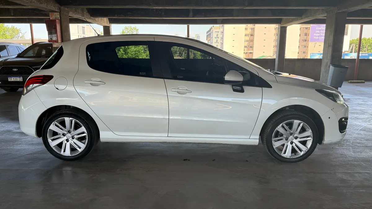 Mira esta publicación de Peugeot 308 2020 en Motordil