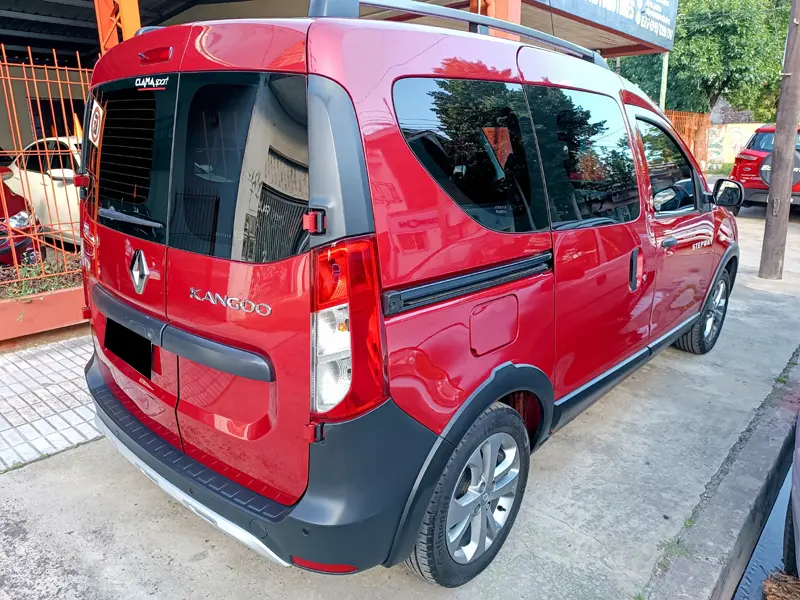 Mira esta publicación de Renault Kangoo 2024 en Motordil