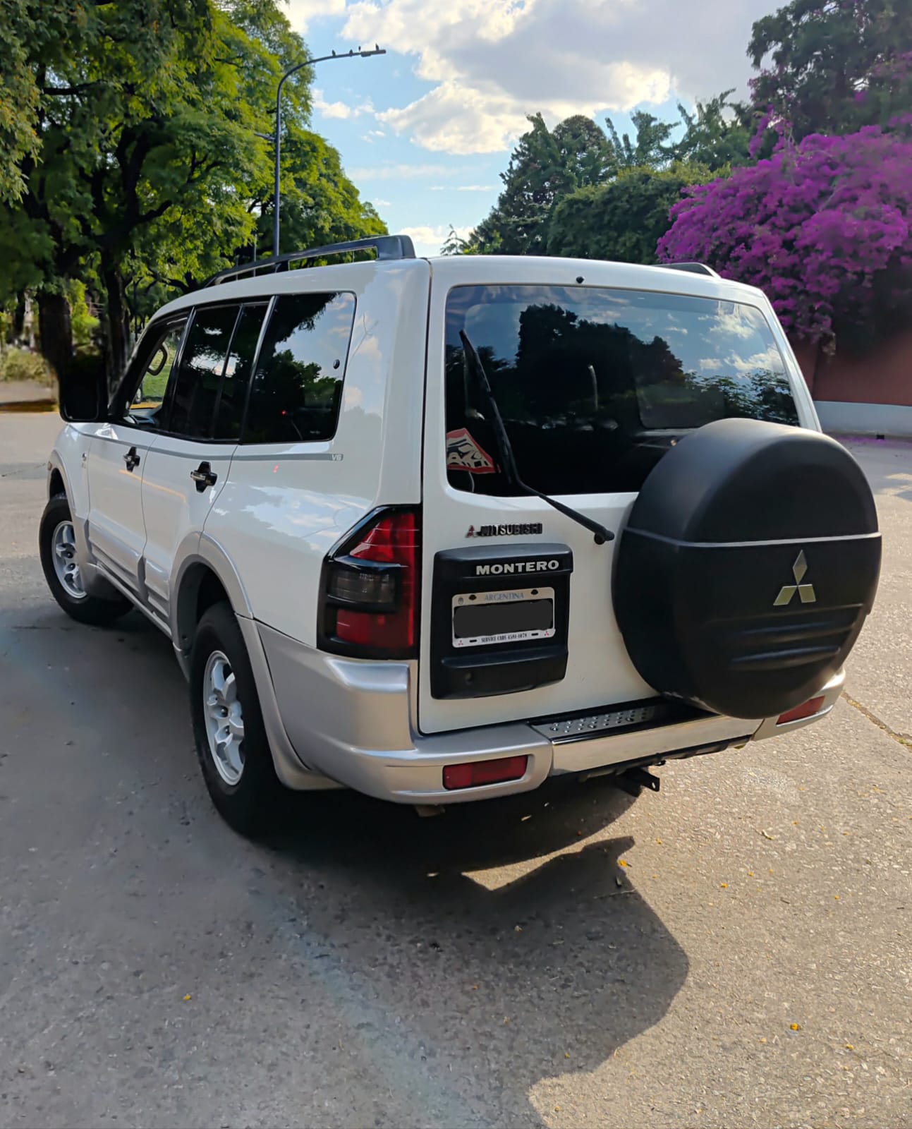 Mira esta publicación de Mitsubishi Montero 2001 en Motordil