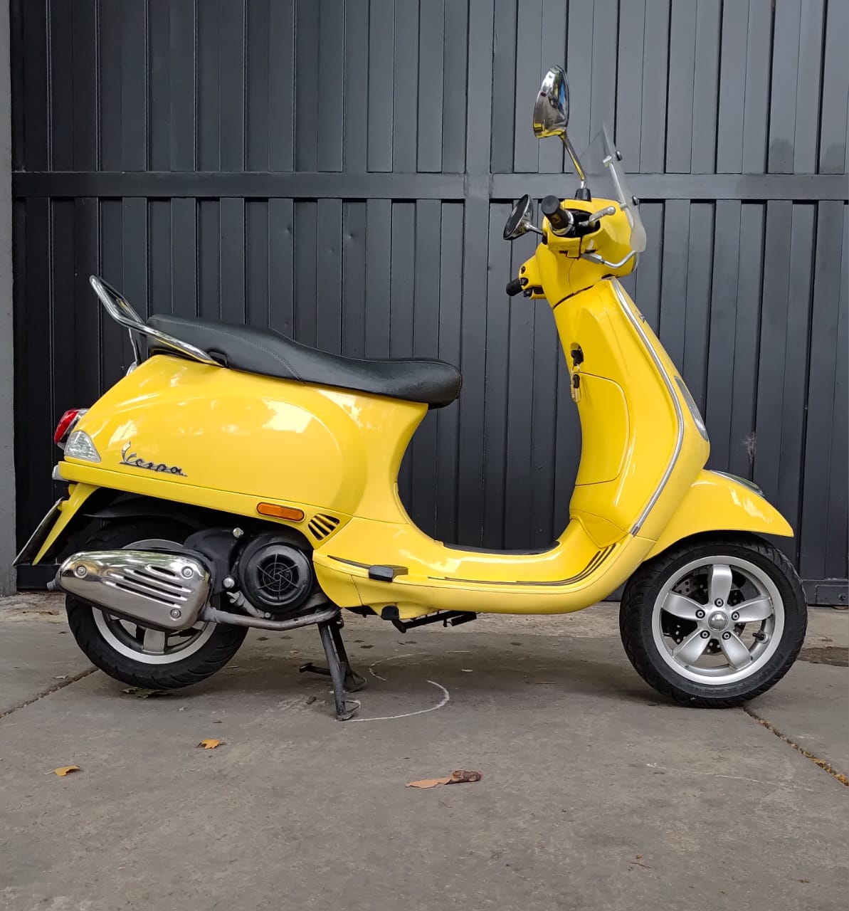 Mira esta publicación de Vespa 150 VXL 2022 en Motordil
