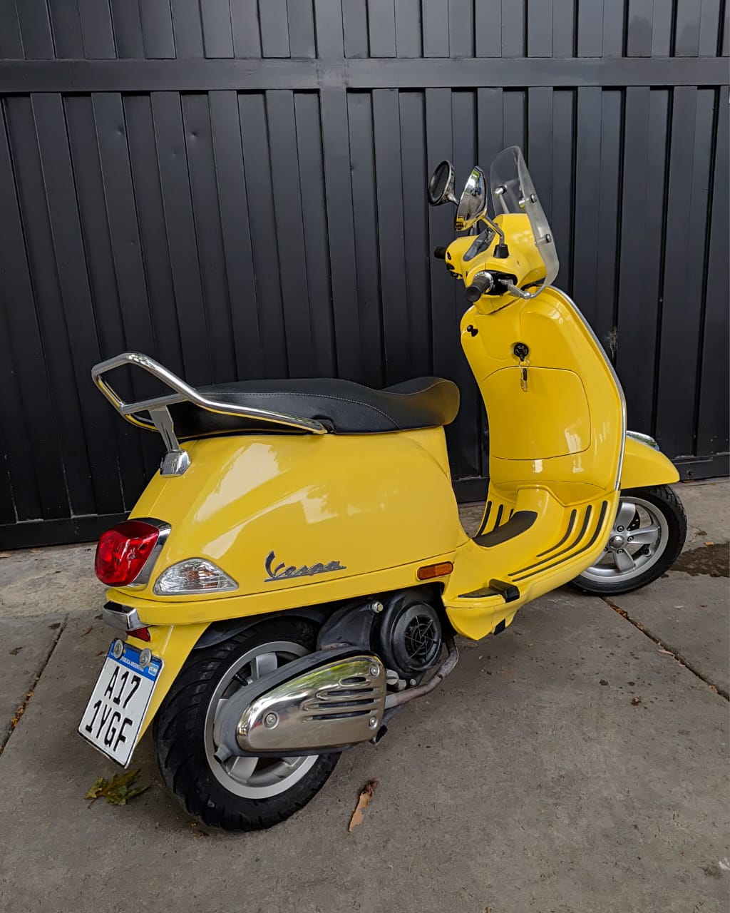 Mira esta publicación de Vespa 150 VXL 2022 en Motordil