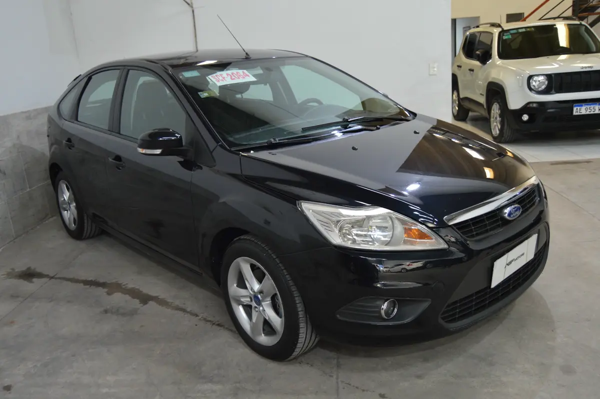 Mira esta publicación de Ford Focus 2012 en Motordil