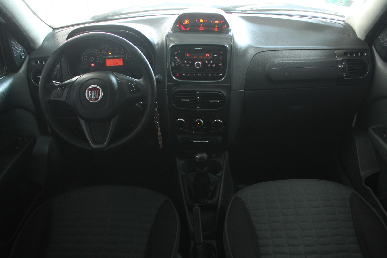 Mira esta publicación de Fiat Palio 2017 en Motordil