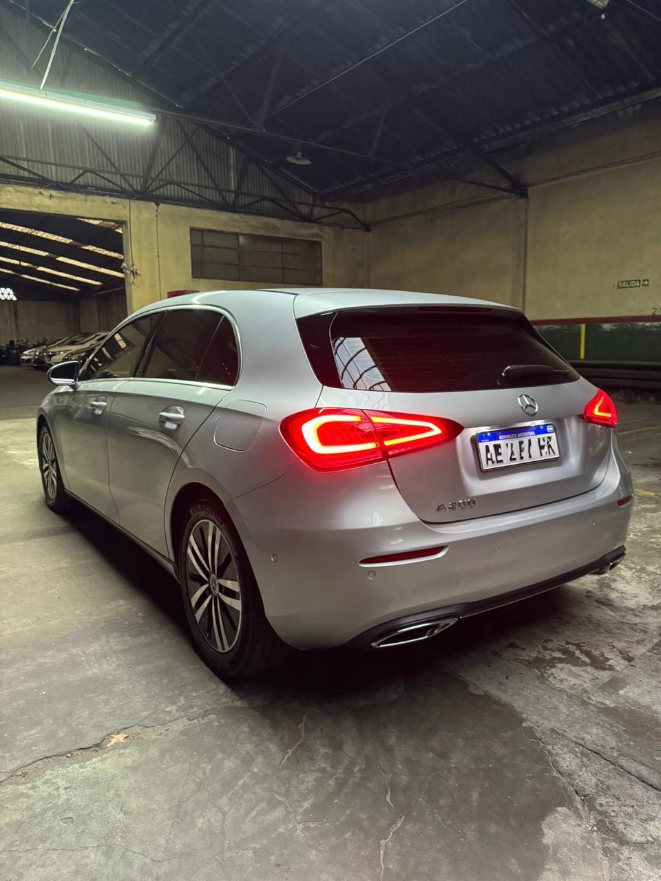 Mira esta publicación de Mercedes Benz 200 2020 en Motordil