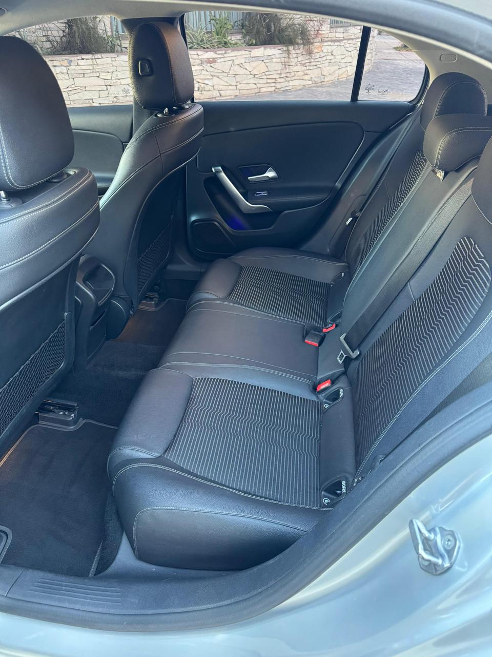 Mira esta publicación de Mercedes Benz 200 2020 en Motordil