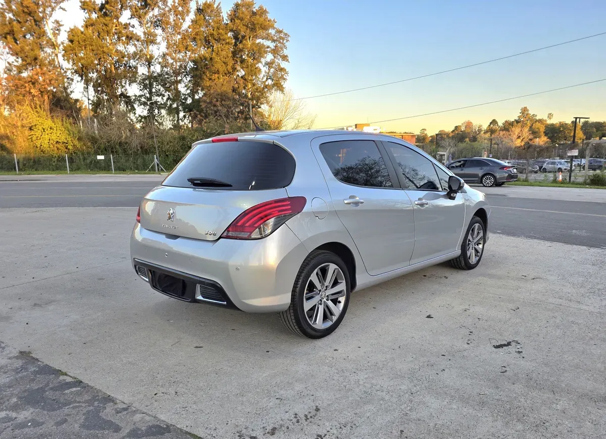 Mirá esta publicación de Peugeot 308