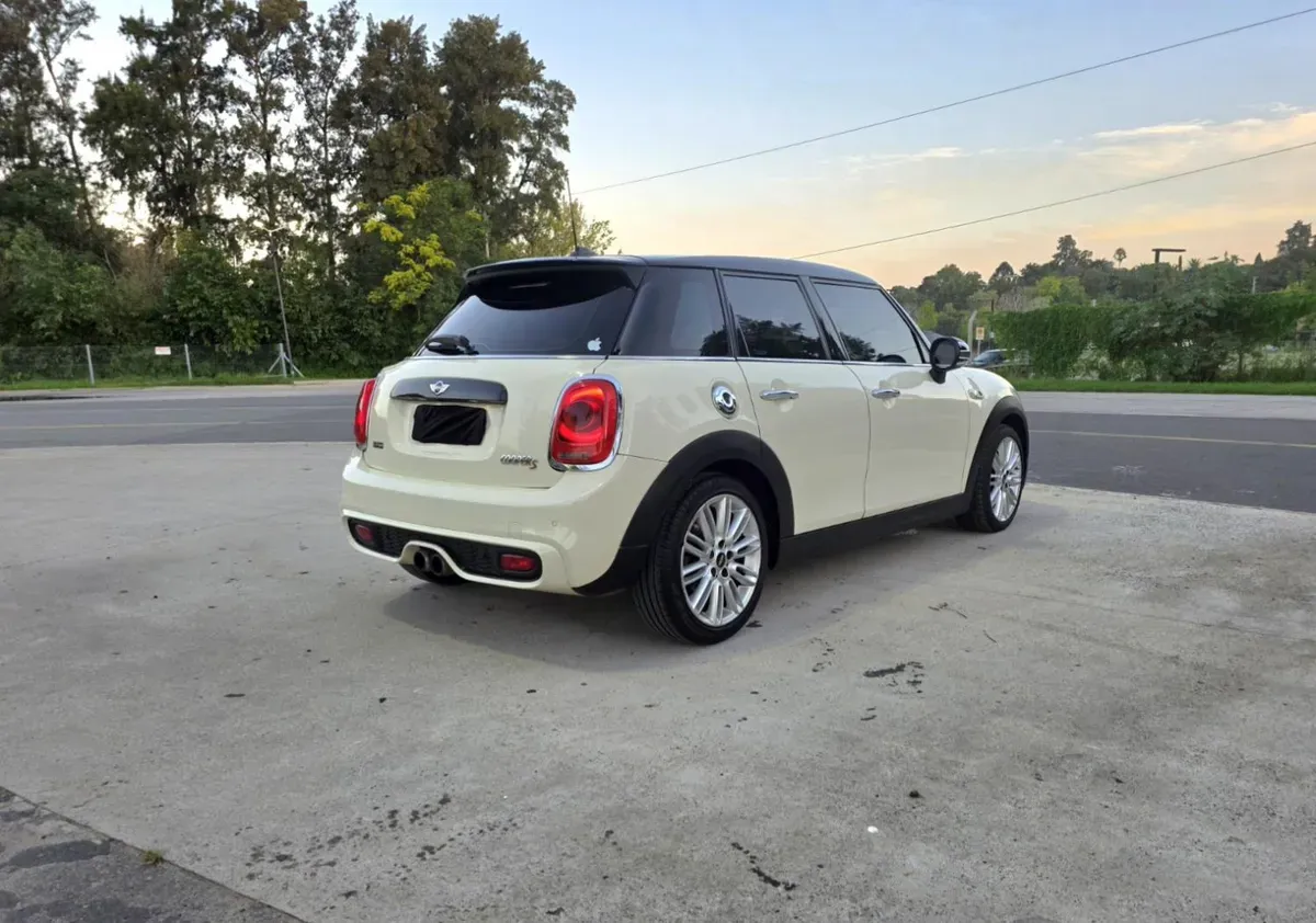 Mira esta publicación de Mini Cooper 2016 en Motordil