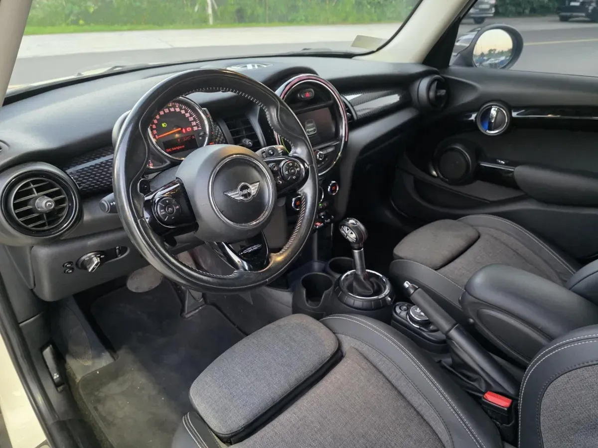 Mira esta publicación de Mini Cooper 2016 en Motordil