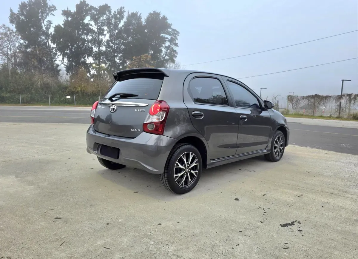 Mira esta publicación de Toyota Etios 2022 en Motordil