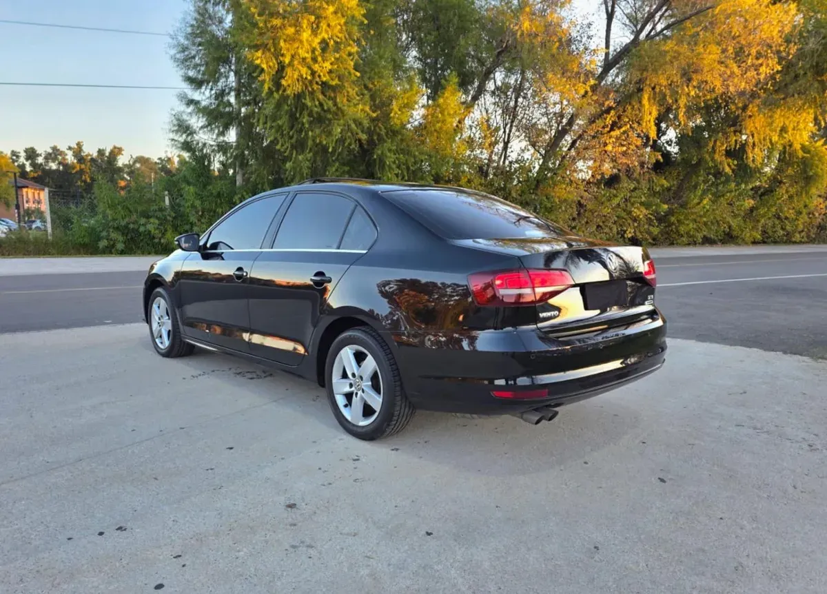 Mira esta publicación de Volkswagen Vento 2017 en Motordil