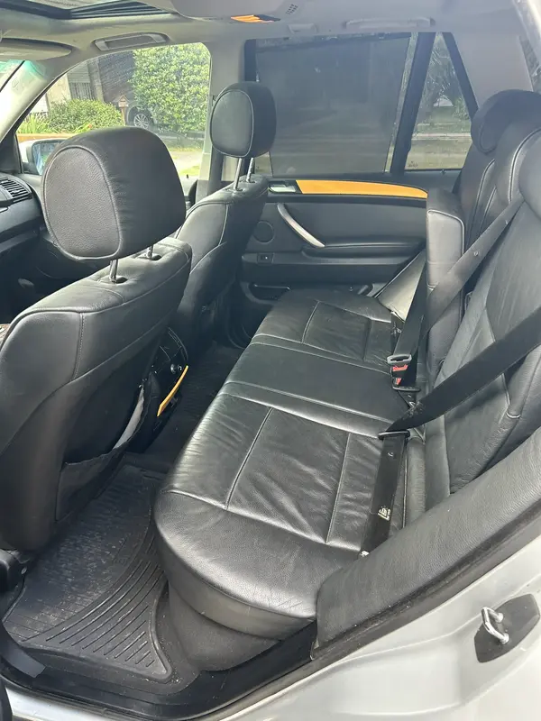 Mira esta publicación de BMW X5 2005 en Motordil