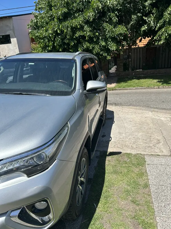 Mira esta publicación de Toyota SW4 2017 en Motordil