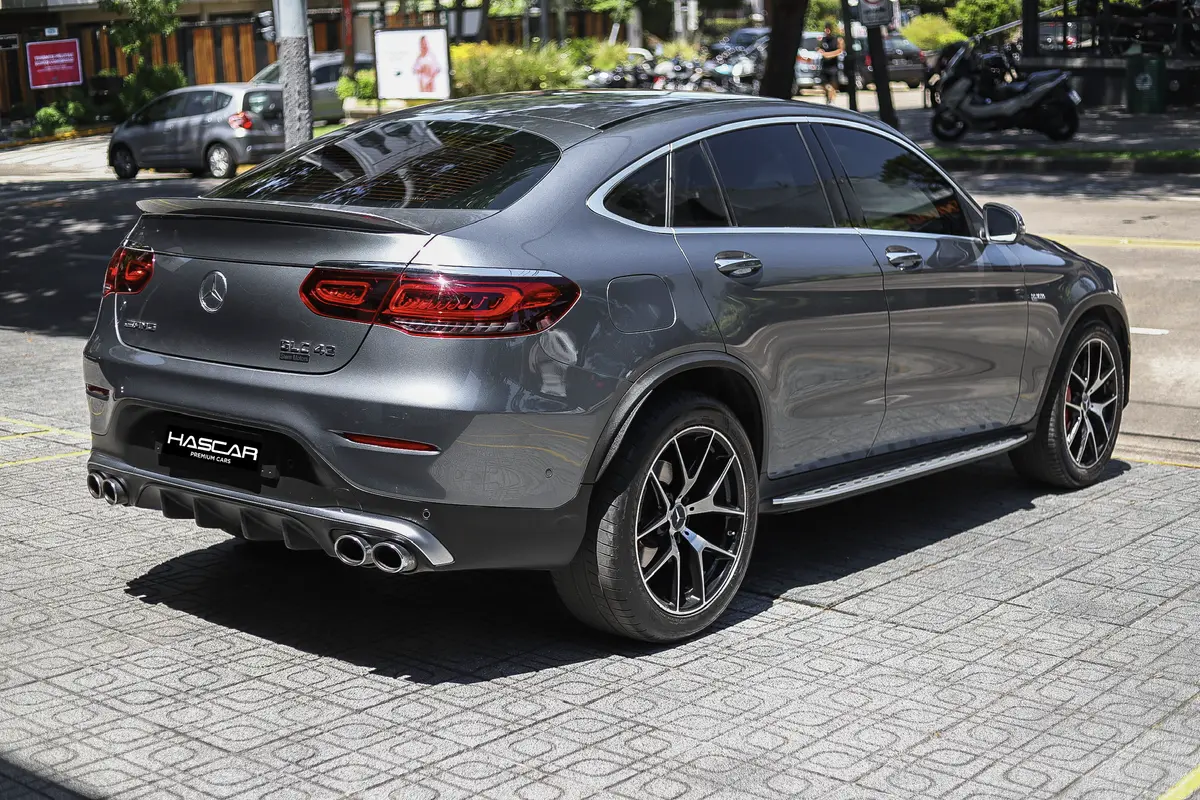 Mira esta publicación de Mercedes Benz GLC 2022 en Motordil