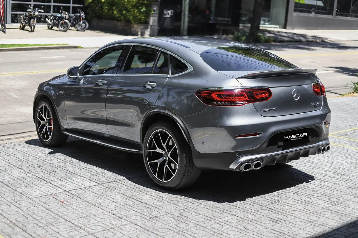 Mira esta publicación de Mercedes Benz GLC 2022 en Motordil