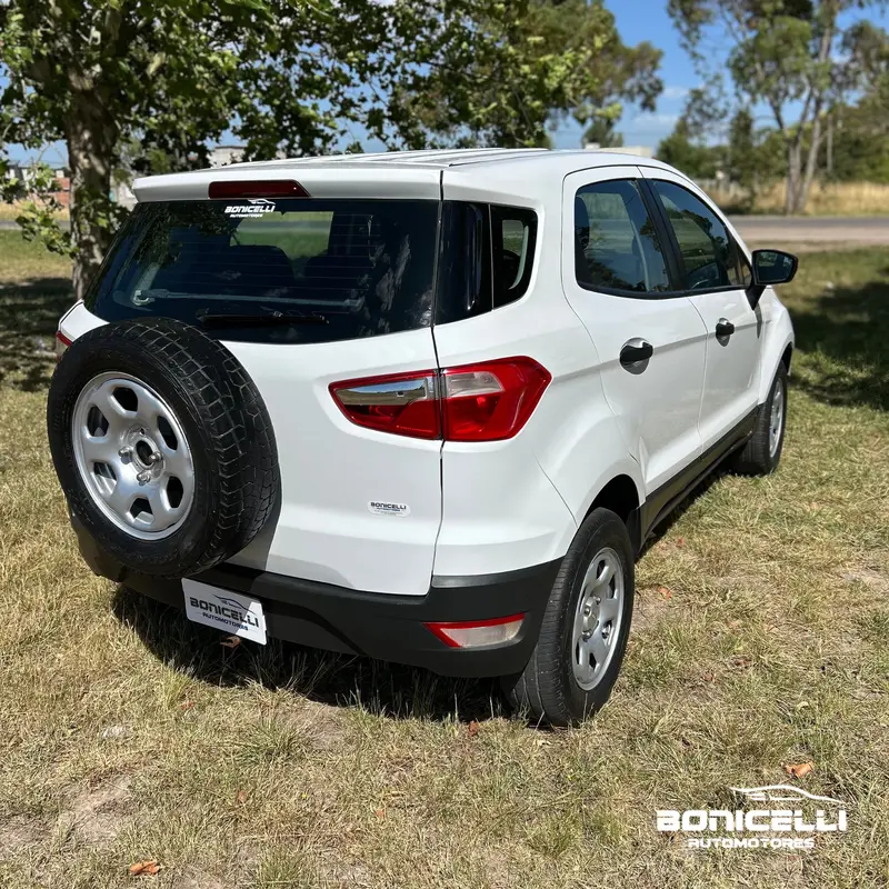 Mira esta publicación de Ford Eco Sport 2015 en Motordil