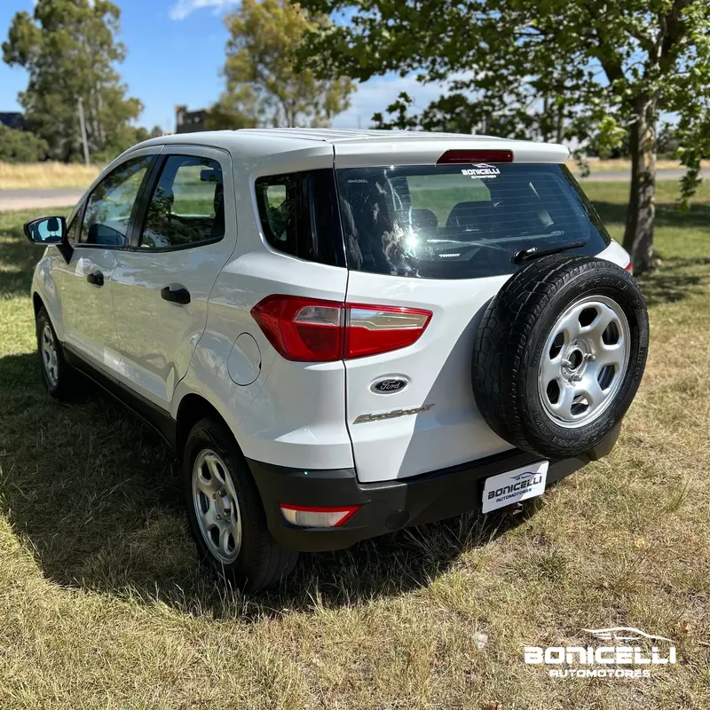 Mira esta publicación de Ford Eco Sport 2015 en Motordil