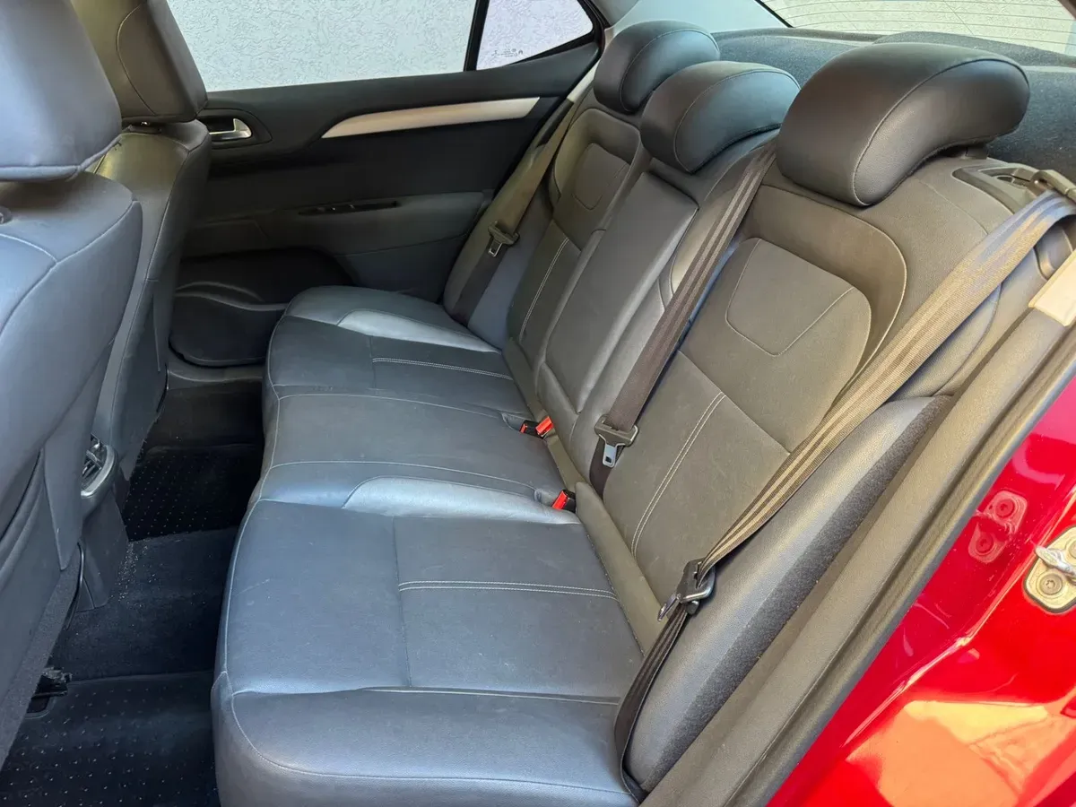 Mira esta publicación de Citroen C 4 Lounge 2017 en Motordil