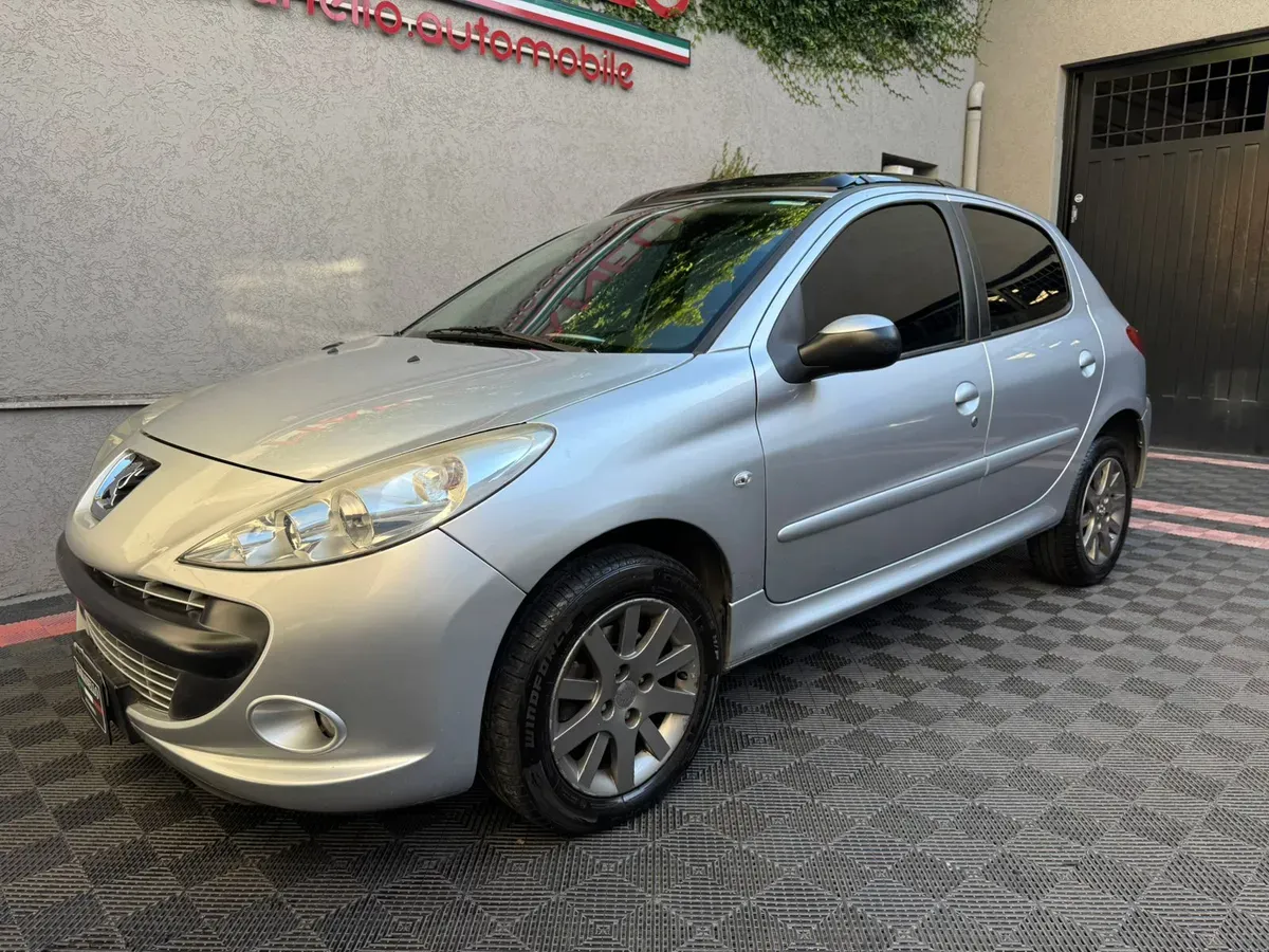 Mira esta publicación de Peugeot 207 2011 en Motordil