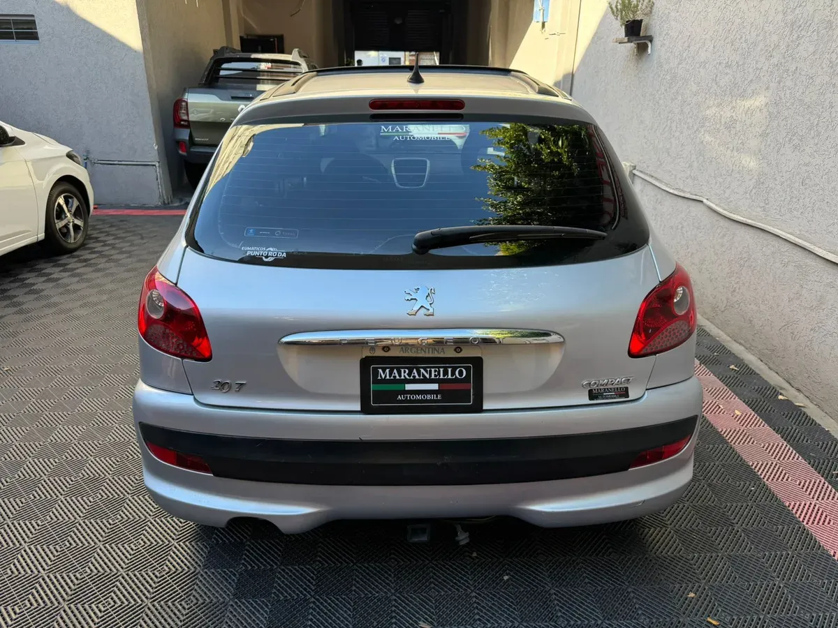 Mira esta publicación de Peugeot 207 2011 en Motordil