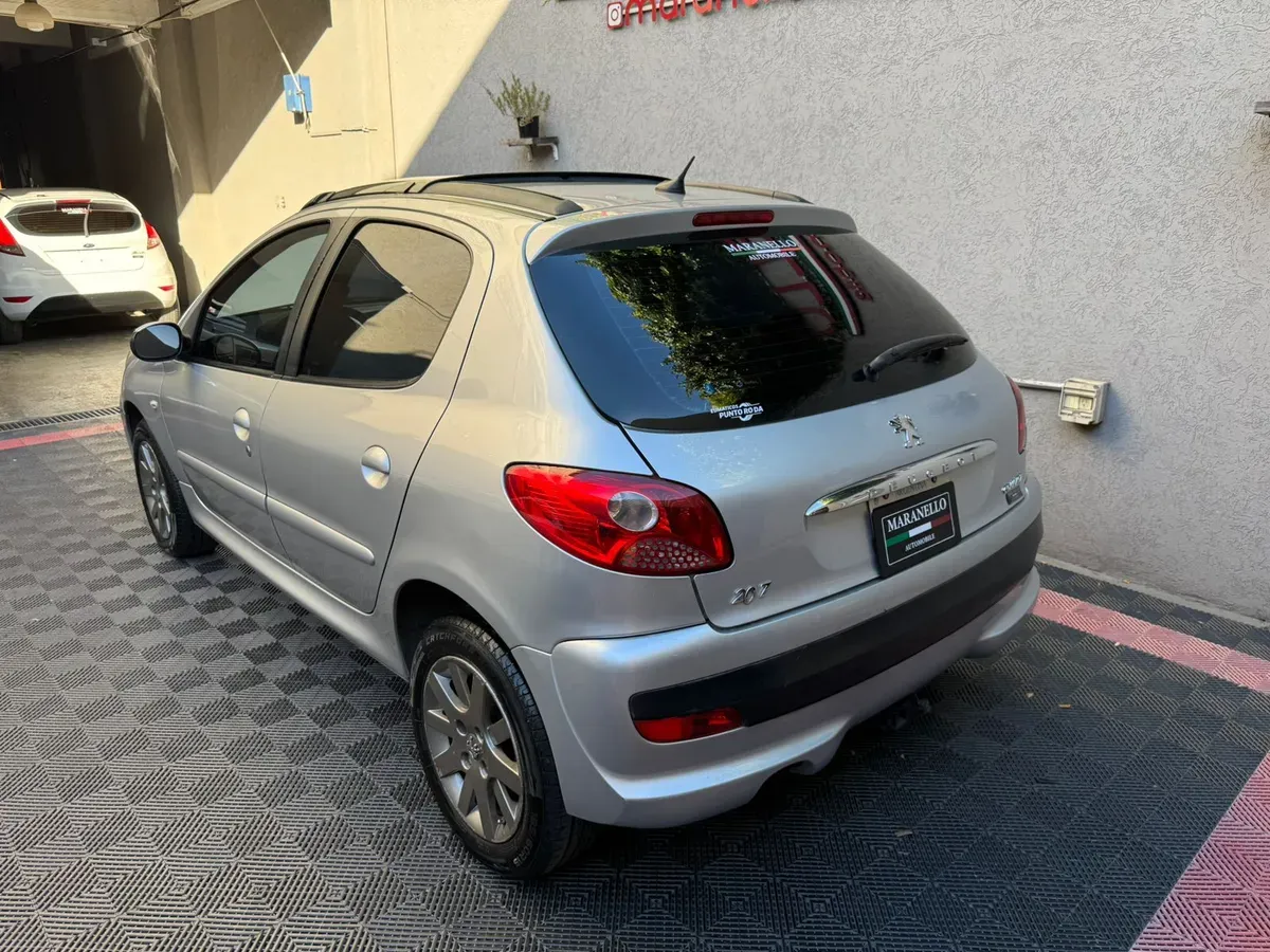 Mira esta publicación de Peugeot 207 2011 en Motordil