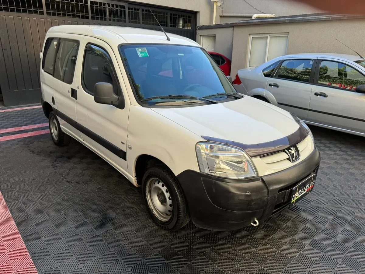 Mira esta publicación de Peugeot Partner 2016 en Motordil