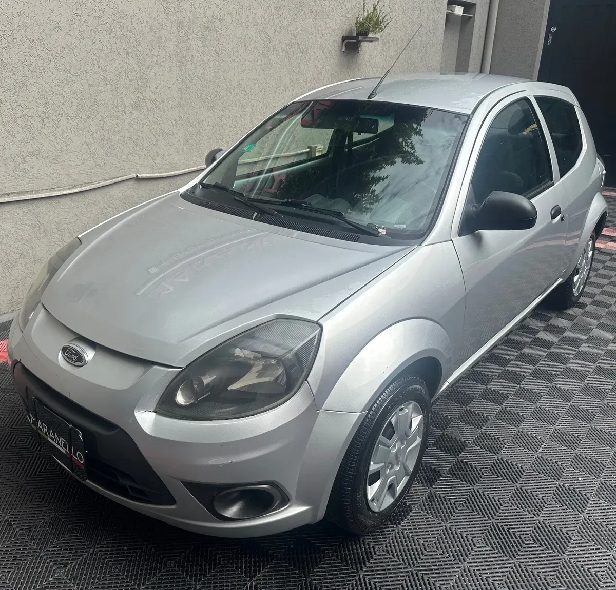 Mira esta publicación de Ford KA 2013 en Motordil