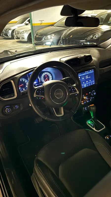 Mira esta publicación de Jeep Renegade 2021 en Motordil