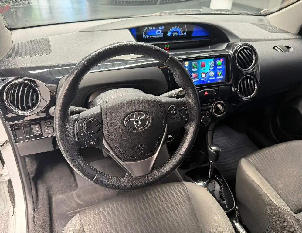 Mira esta publicación de Toyota Etios 2021 en Motordil