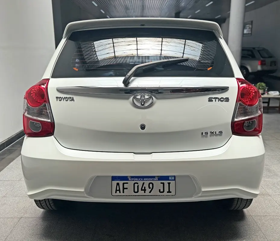 Mira esta publicación de Toyota Etios 2021 en Motordil