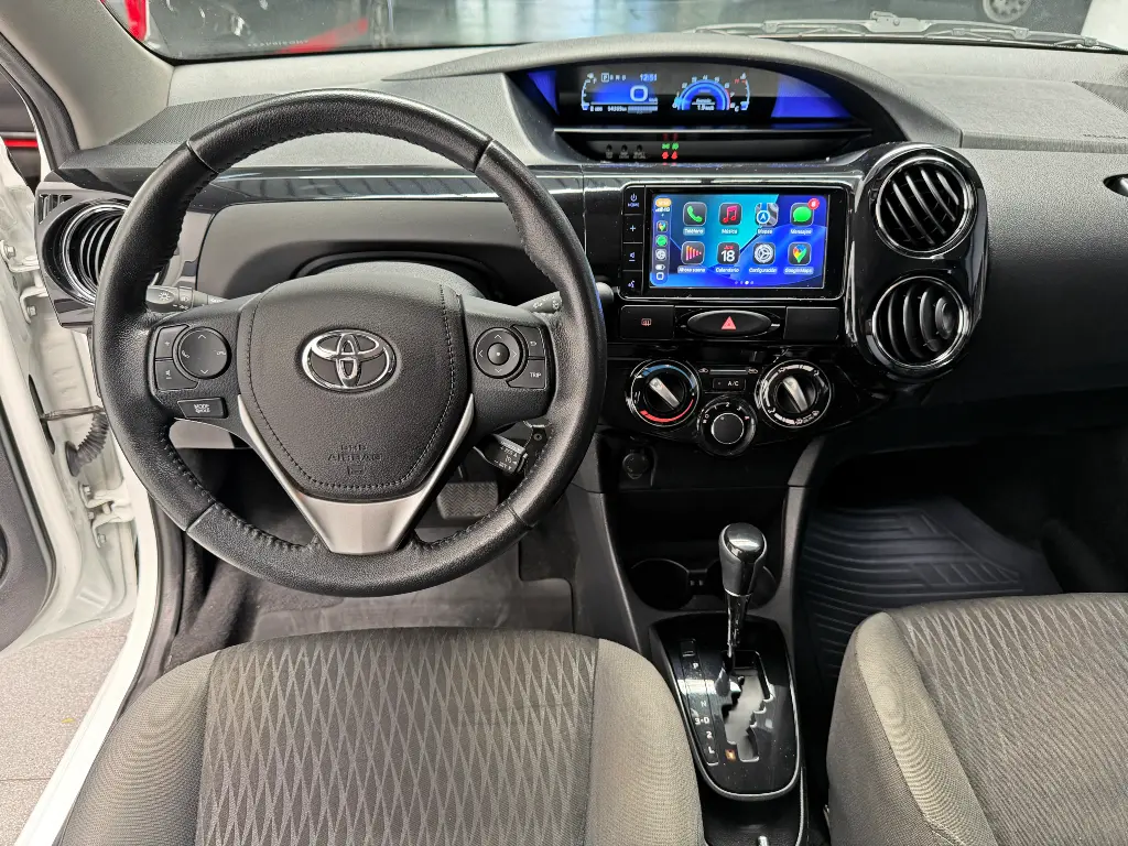 Mira esta publicación de Toyota Etios 2021 en Motordil