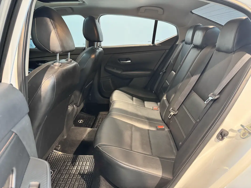 Mira esta publicación de Nissan Sentra 2022 en Motordil