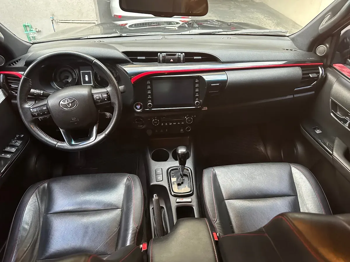 Mira esta publicación de Toyota Hilux 2019 en Motordil