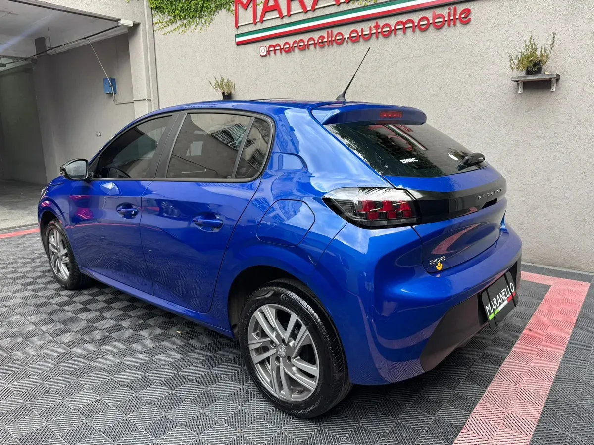 Mira esta publicación de Peugeot 208 2024 en Motordil
