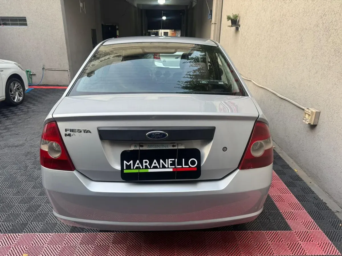 Mira esta publicación de Ford Fiesta 2007 en Motordil