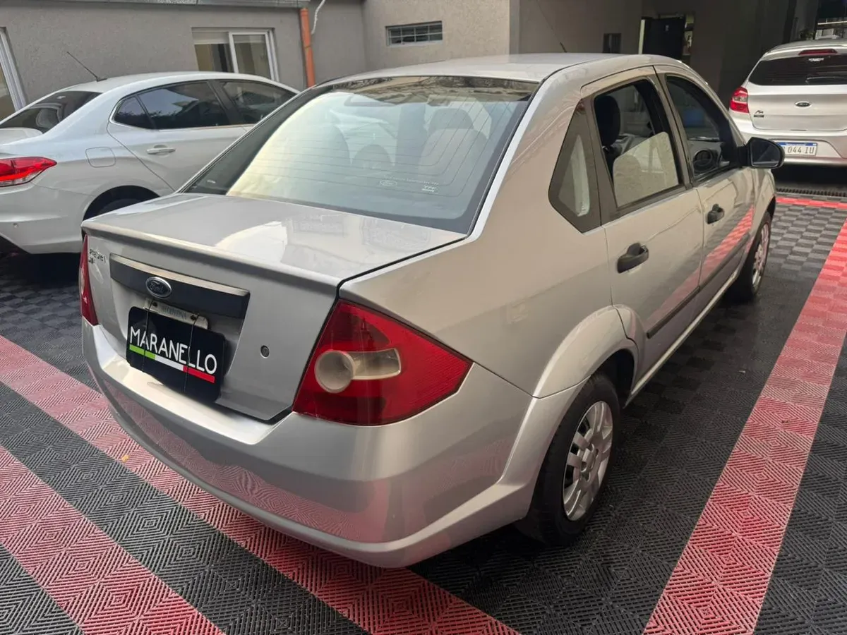 Mira esta publicación de Ford Fiesta 2007 en Motordil