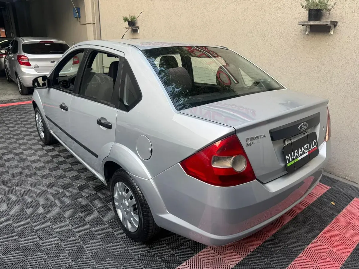 Mira esta publicación de Ford Fiesta 2007 en Motordil