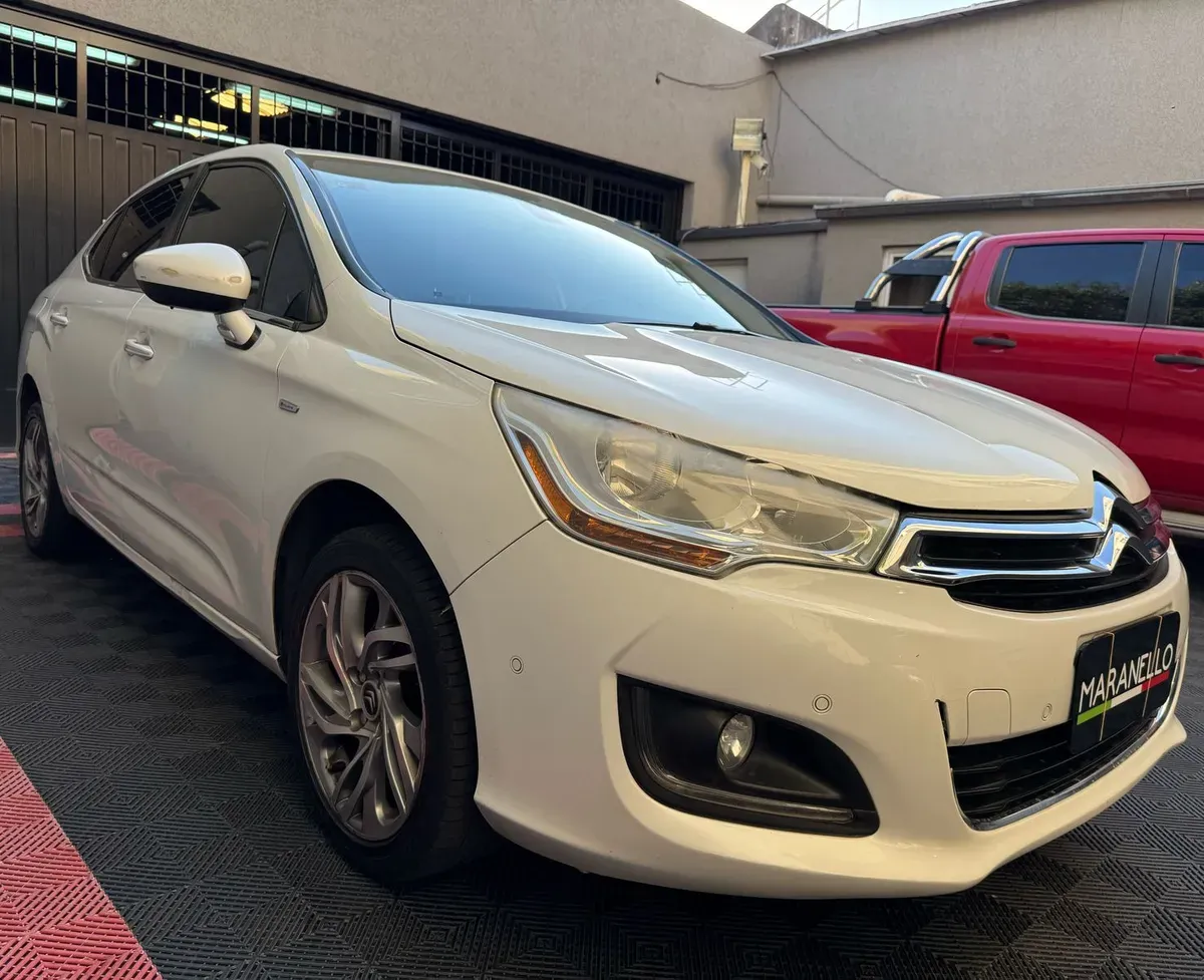 Mira esta publicación de Citroen C 4 Lounge 2014 en Motordil