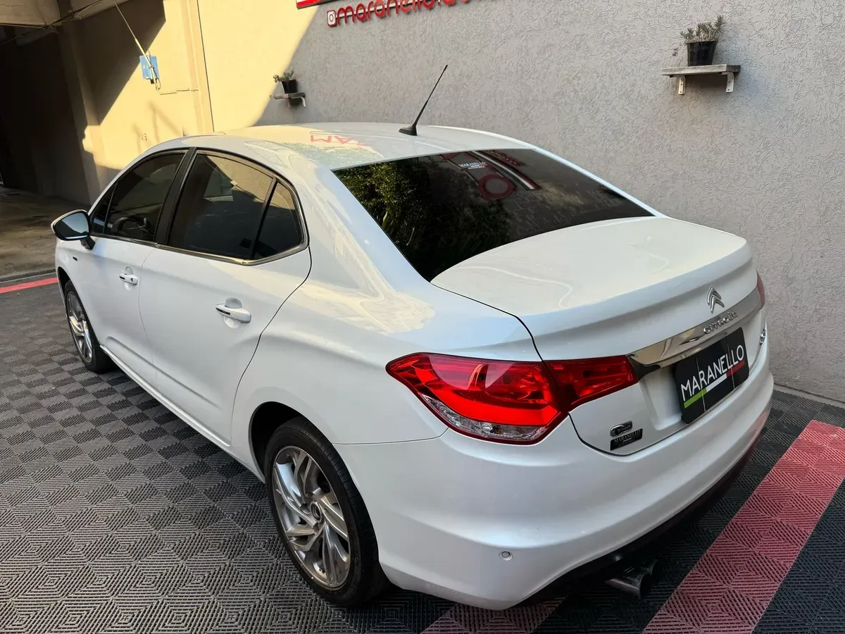 Mira esta publicación de Citroen C 4 Lounge 2014 en Motordil