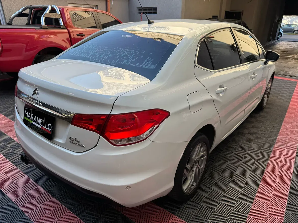 Mira esta publicación de Citroen C 4 Lounge 2014 en Motordil