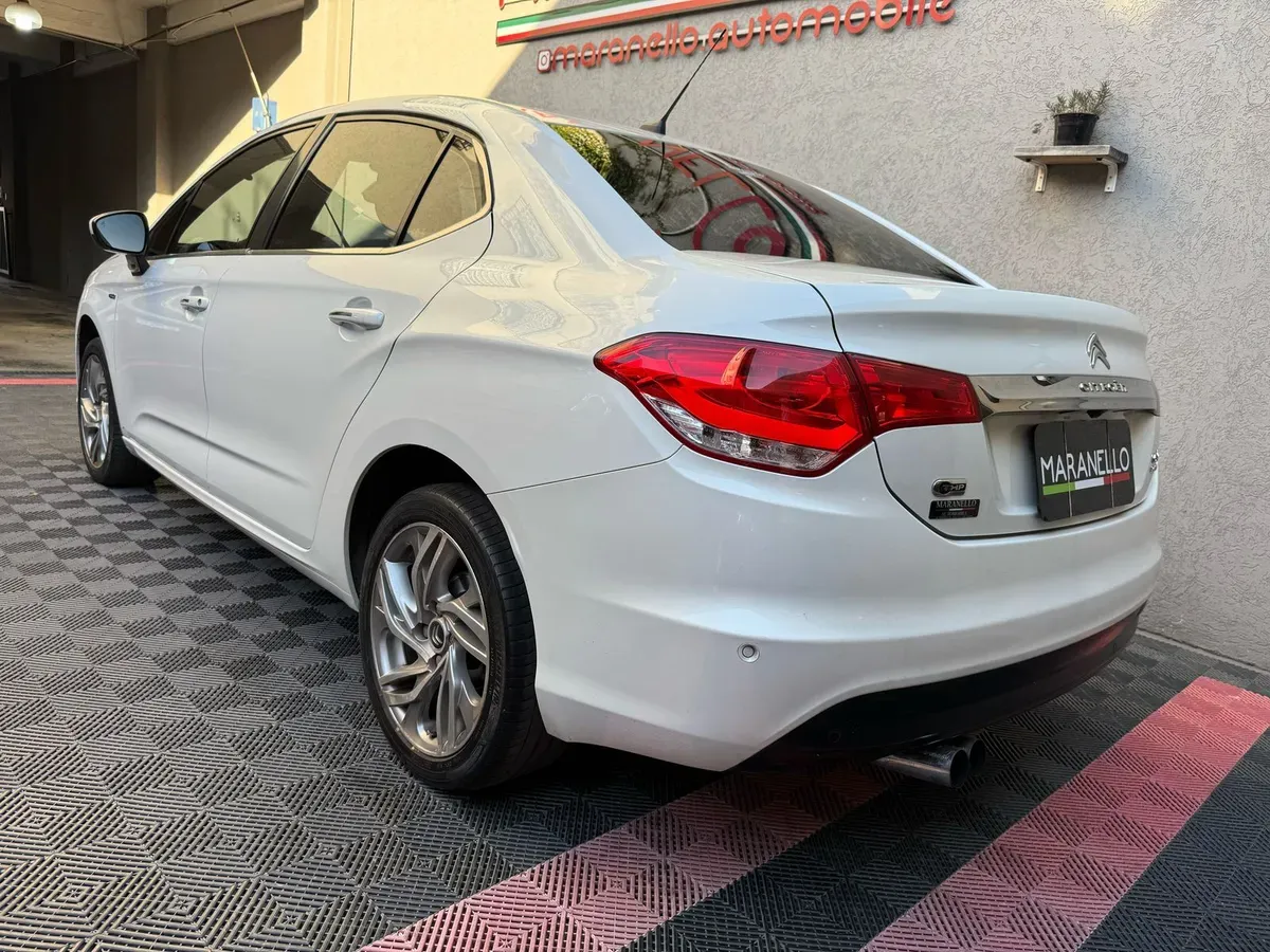 Mira esta publicación de Citroen C 4 Lounge 2014 en Motordil