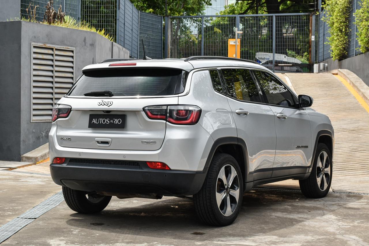 Mira esta publicación de Jeep Compass 2018 en Motordil